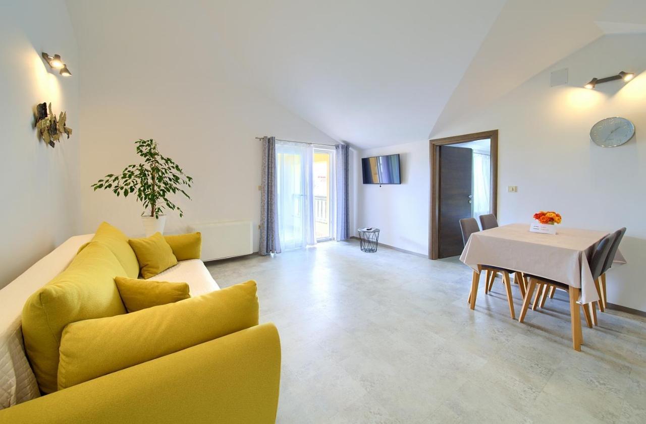 Apartmani Dal Malinska Kültér fotó