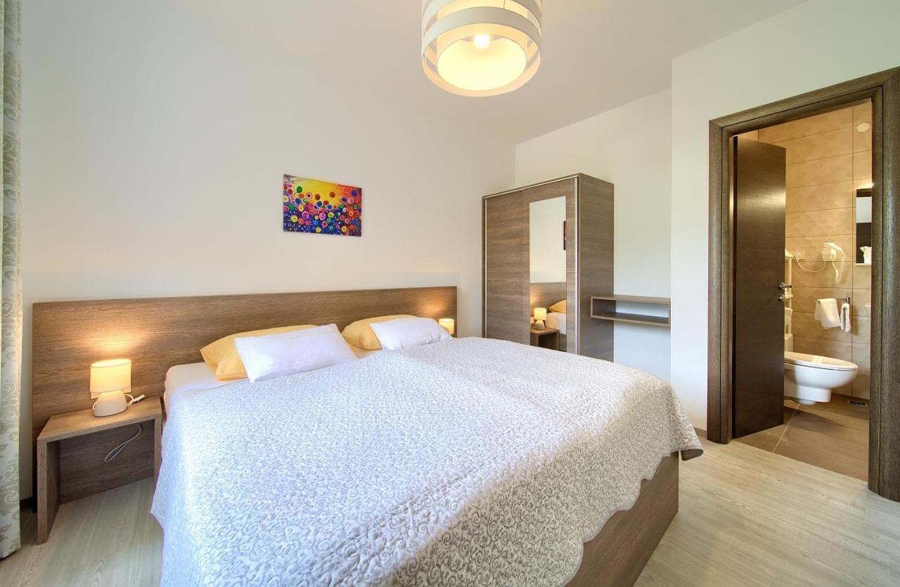 Apartmani Dal Malinska Kültér fotó